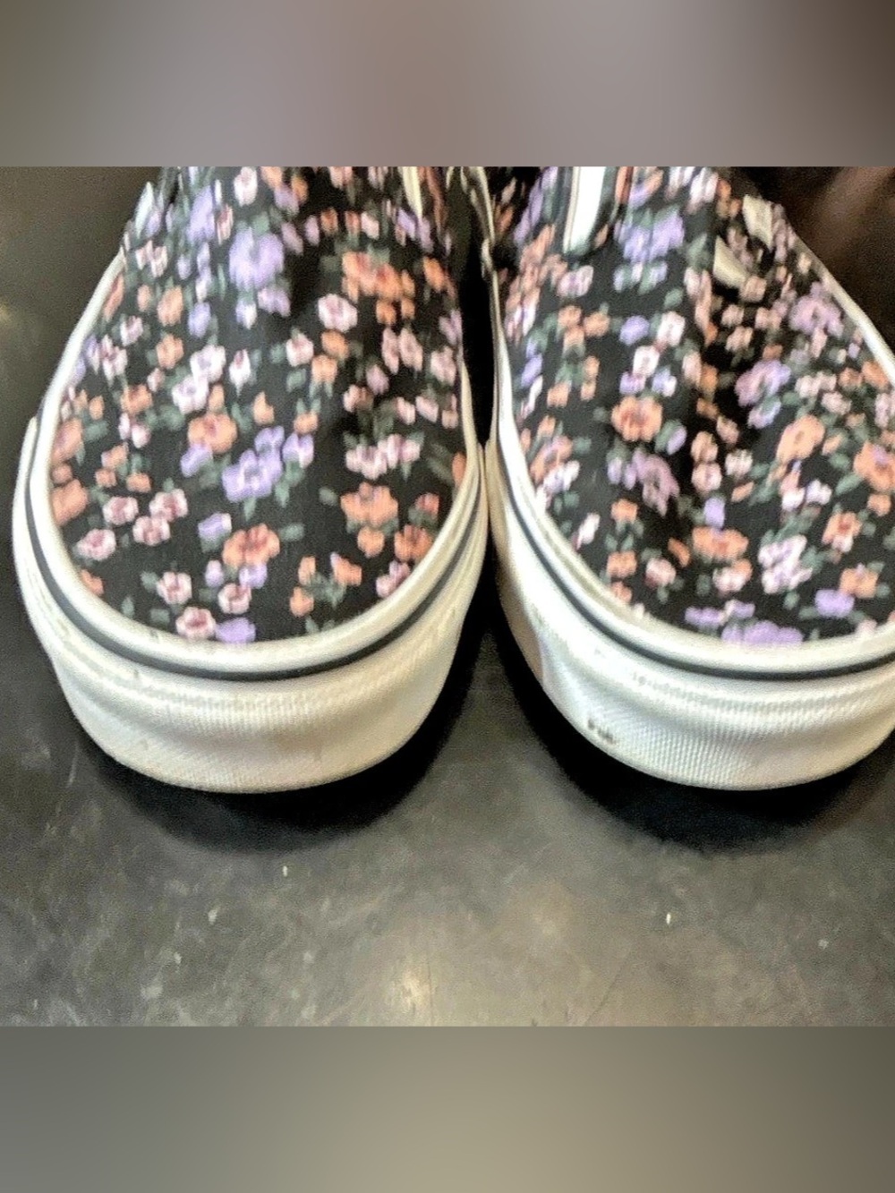Vans Classic Slip-On Unisex
Low Top Floral Canvas Slip-On
Shoes US 9W/Men: 7.5 - Picture 6 of 7